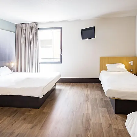 ホテル Centre Canal Du Midi 3*