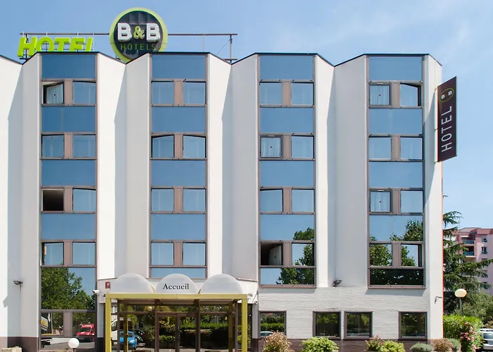 Centre Canal Du Midi מלון 3*