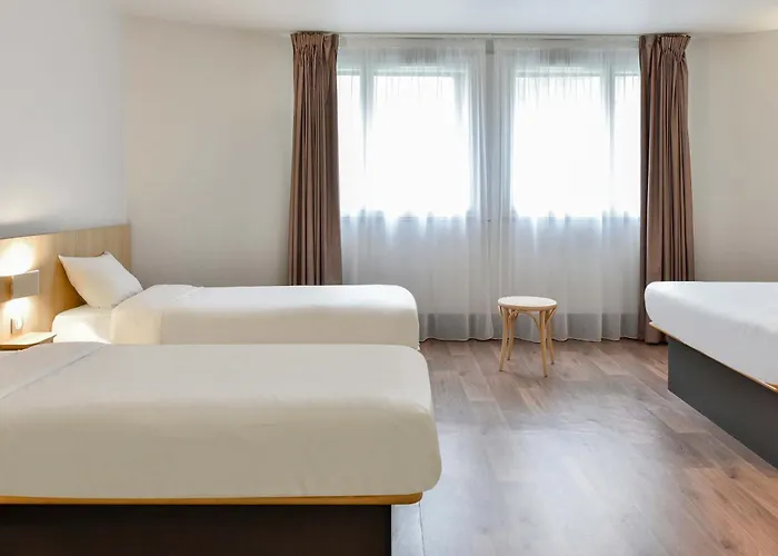 ホテル Centre Canal Du Midi 3*