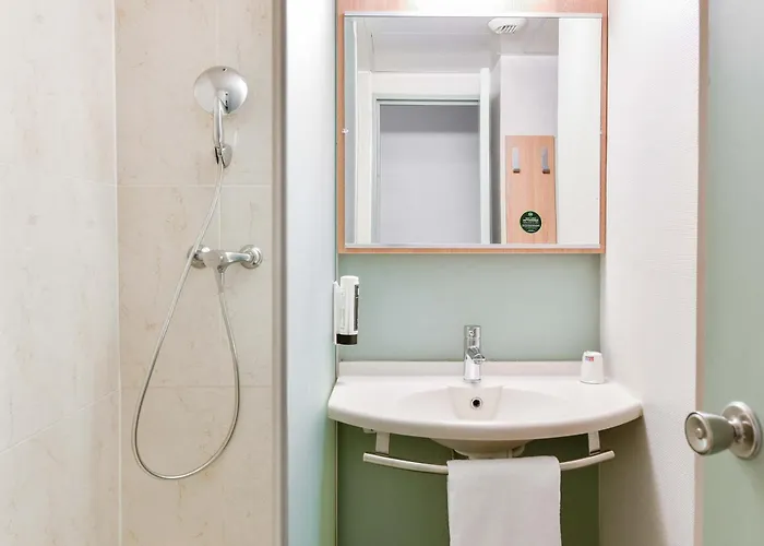 ホテル Centre Canal Du Midi 3*